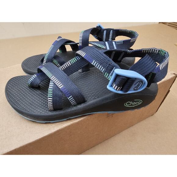 Chaco Shoes - Chaco’s cloud Women’s Size 6 Blue Strappy Hiking Sandals